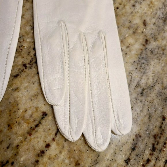 NEW Vintage Ladies White Soft Leather 8.5 " Gloves Size 5 (XS) Cutout Ribbons - Picture 7 of 12